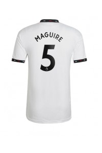 Manchester United Harry Maguire #5 Voetbaltruitje Uit tenue 2022-23 Korte Mouw